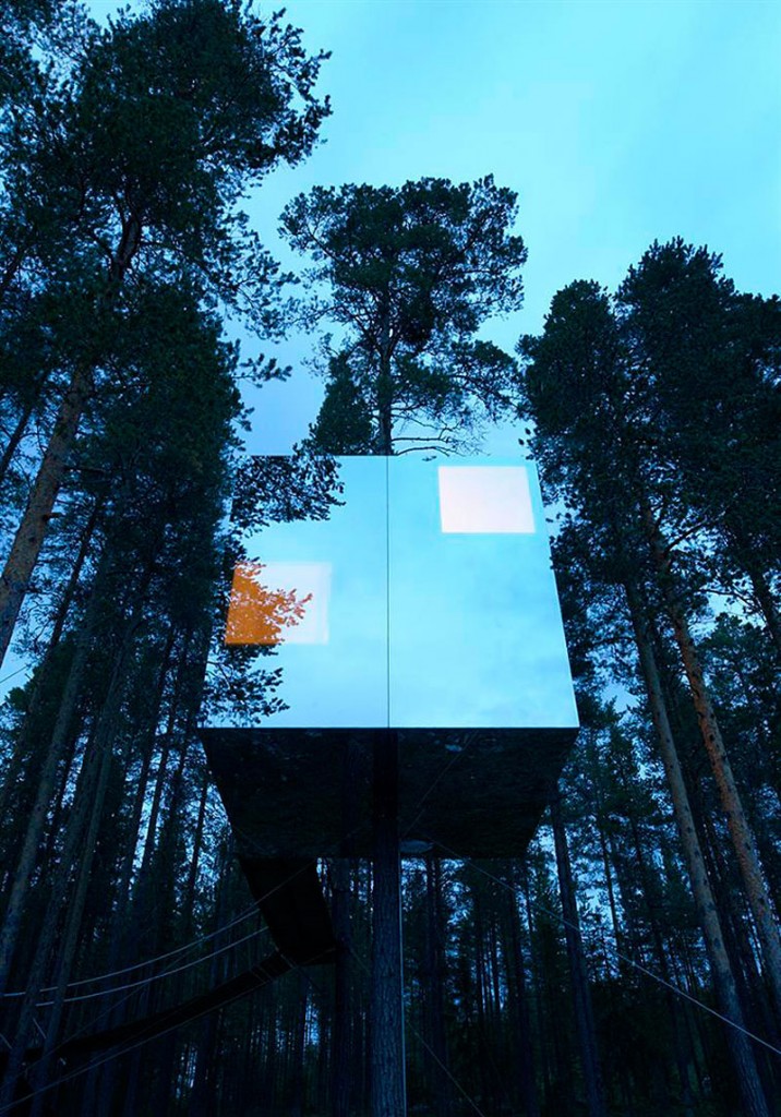 projeto-de-casa-na-arvore-espelhada-mirrorcube-no-tree-hotel-na-suecia-por-tham-e-videgard