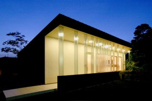 Cortina de vidro japonesa por StudioGreenBlue