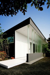 Cortina de vidro japonesa por StudioGreenBlue