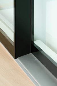Portas deslizantes em design minimalista