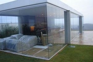Cortina de Vidro para envidraçamento de vãos