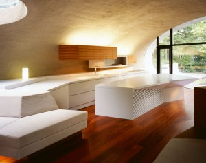 Casa Concha em vidro e concreto