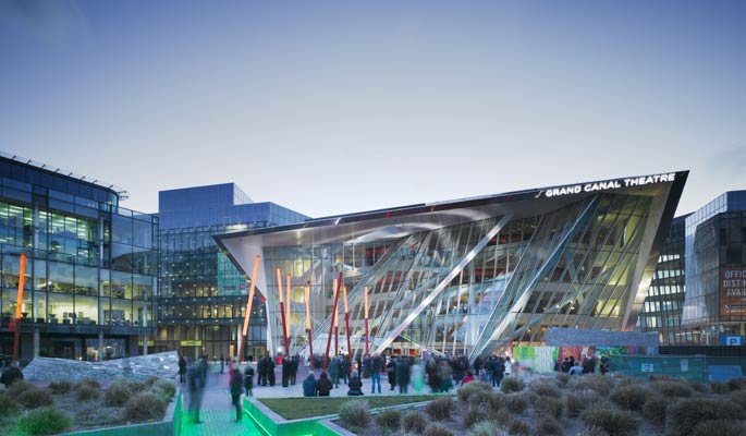 Fachada Grand Canal Theatre, Dublin, na Irlanda