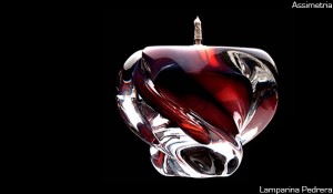 Arte em vidro por Elvira Schuartz - Assimetria - Lamparina Pedrera