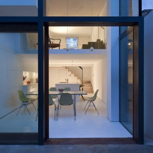 Hoxton House pelo escritório de arquitetura David Mikhail Architects