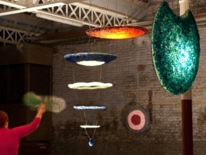 Esculturas em vidro e luz da Loemen