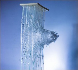 Arte em estilhaços de vidro, por Alan Sailer