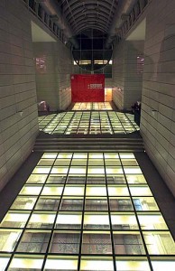 Piso de vidro transparente