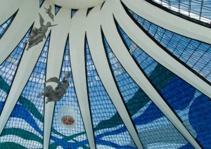 Cobertura em Vidro Laminado de Controle Solar - Catedral de Brasilia