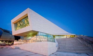 Fachada Museu de Liverpool as Margens do Rio Mersey - Arquiteto Kim Herforth Nielsen - 3XN Design