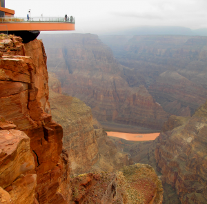 Grand Canyon Skywalk - Plataforma de Vidro sobre o Rio Colorado