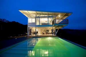 Piscina Casa ISEAMI por Robles Arquitetos - Costa Rica