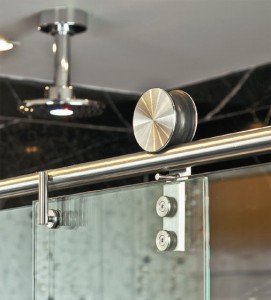 Box Inox com Roldanas Aparentes