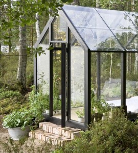 Entrada da Garden-Shed-por-Ville-Hara-e-Linda-Bergroth