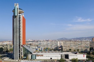 Hotel Hesperia Tower em Barcelona por Richard Rogers