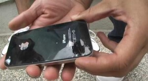 Teste de Queda iPhone 4S e Galaxy S II