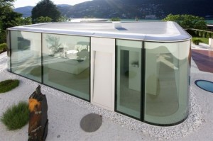 Casa de Vidro Curvo por JM Arquitetura