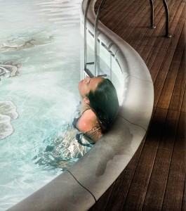 Pastilhas de Vidro para Piscinas por Sicis