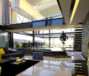 living-de-casa-de-vidro-por-nico-van-der-meulen