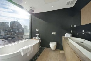 banheiro-com-hidro-de-apartamento-duplex-de-dois-quartos-em-tribeca-manhattan