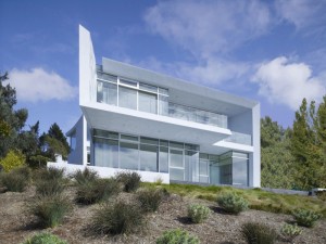 fachada-de-casa-de-vidro-na-california-por-kanner-architects