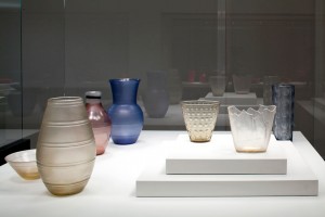 objetos-em-vidro-murano-da-mostra-carlo-scarpa-no-le-stanze-del-vetro-em-veneza