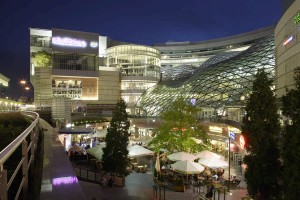 shopping-de-vidro-zlote-tarasy-em-varsovia-na-polonia