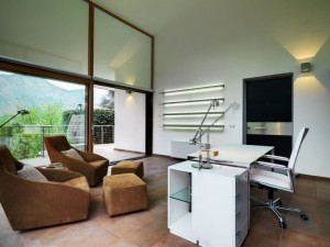 escritorio-de-casa-no-lago-de-como-na-italia-por-marco-piva