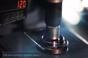 vidro-gorilla-glass-2-em-teste-de-resistencia