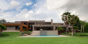 arquitetura-casa-em-joanesburgo-africa-do-sul-por-nico-van-der-meulen