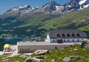 hotel-muottas-muragl-em-samedan-nos-alpes