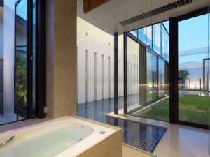 projeto-de-piscina-coberta-de-casa-em-toquio-pelo-arquiteto-kazutoshi-imanaga