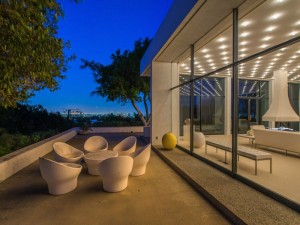 projeto-luminotecmico-luminarias-de-embutir-no teto-casa-em-los-angeles-por-john-b-parkin
