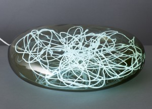 luminaria-de-piso-luminescente-por-joe-doucet