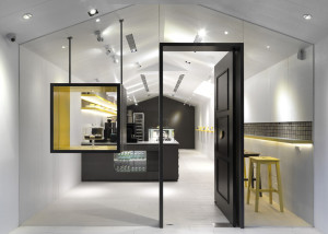 fachada-de-vidro-de-loja-de-cupcakes-em-taiwan-por-jc