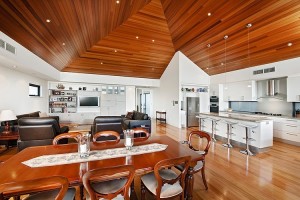 decoracao-living-de-casa-em-forma-de-chale-em-perth-australia