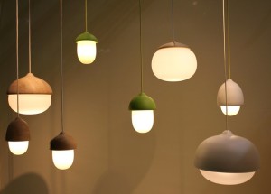 divertidas-luminarias-pendentes-em-forma-de-cogumelo-por-maija-puoskari