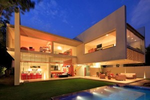 arquitetura-casa-com-laje-em-balanco-em-guadalajara