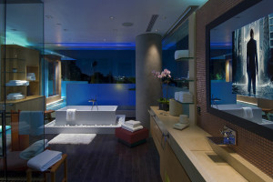 banheiro-com-banheira-casa-em-beverly-hills-california