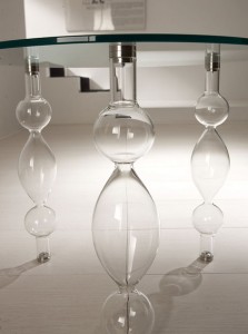 mesa-com-base-de-vidro-cangini-e-tucci