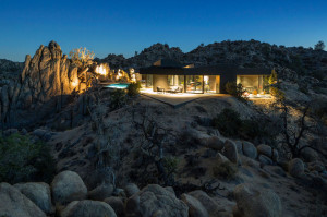 casa-com-paisagem-desertica-em-palm-springs-california