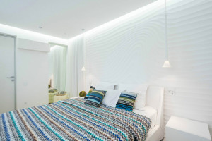 decoracao-branca-quarto-do-casal-apartamento-em-rostov-do-dom-russia