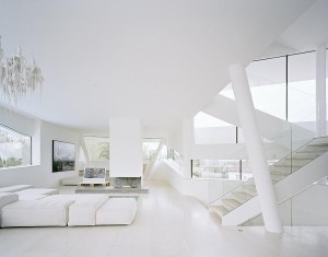 decoracao-branca-sala-casa-em-viena-na-austria