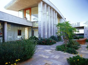 estrutura-concreto-aparente-moderna-casa-litoral-chileno-zapallar-papudo
