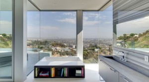 banheiro-envidracado-casa-em-hollywood