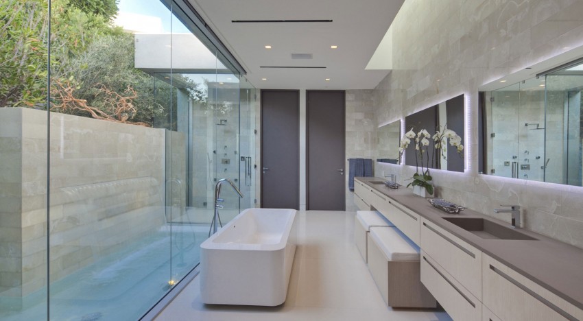 decoracao-banheiro-com-espelho-d-agua-casa-em-los-angeles