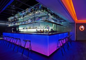 bar-em-vidro-iluminacao-led