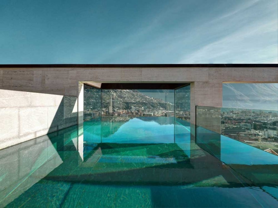 piscina-de-vidro-borda-infinita
