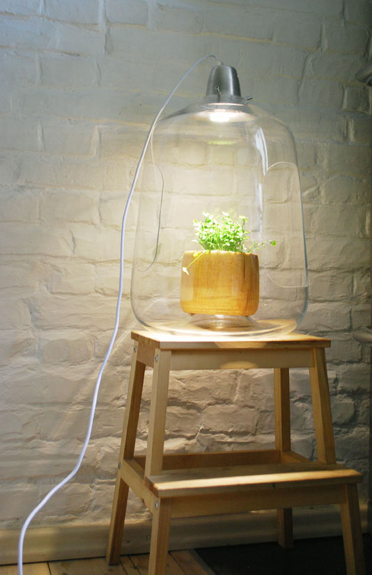 abajur-decorativo-com-estufa-de-planta