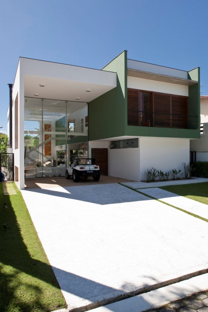 fachada-de-vidro-estrutural-spider-glass-casa-no-guaruja-sp